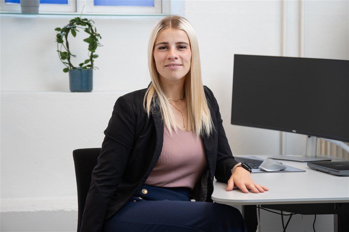 Sophie Nieke
Sagskoordinator & SoMe konsulent 
Tlf.: +45 30 80 69 99 
Mail: sp@dk-estate.dk